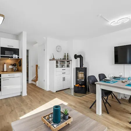 Amazing In With Kitchen Tossens