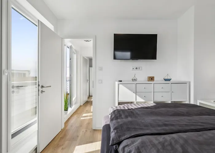 Amazing In With Kitchen