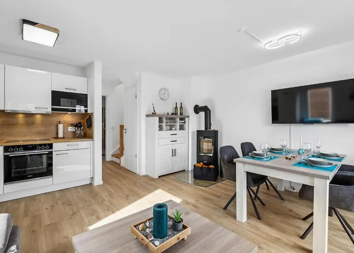 Amazing In With Kitchen Tossens